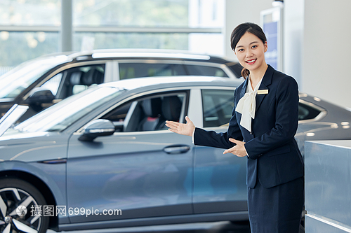 塑造專業(yè)與親和力并存的女性汽車銷售導(dǎo)購(gòu)員形象